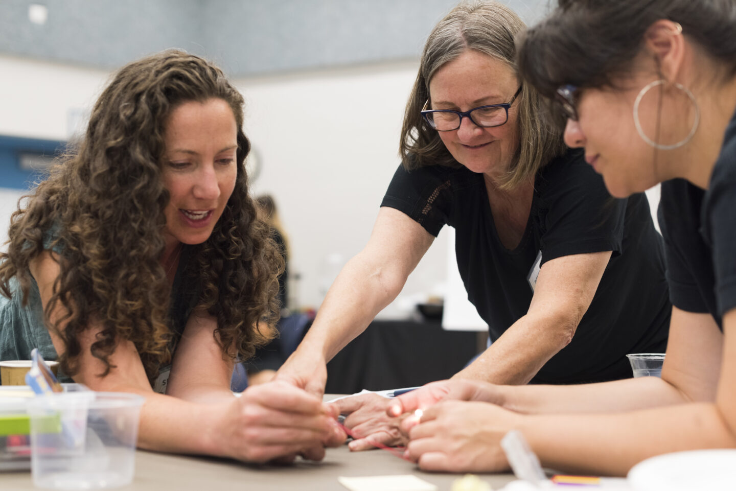 Professional learning for teachers is every bit as important as students' learning. Discover our programs for K-12 teachers, informal and outdoor 168飞艇官方视频直播结果预测, and more!